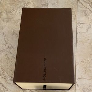 Louis Vuitton box